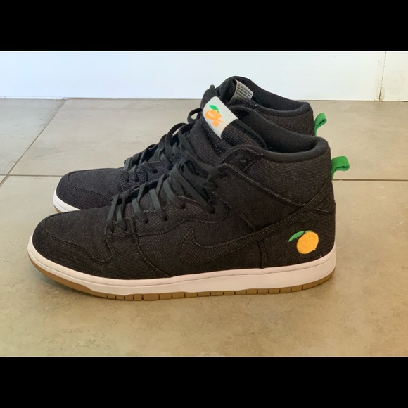 nike sb dunk momofuku